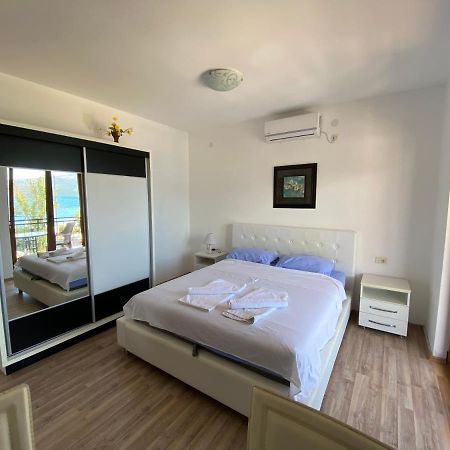 Apartments Family Тиват Экстерьер фото