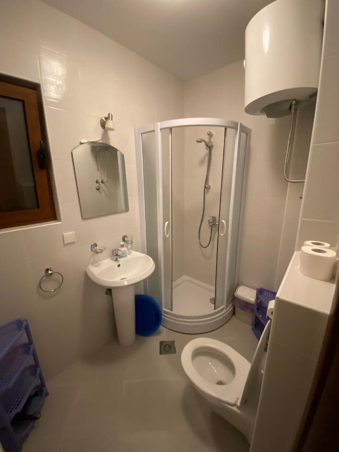 Apartments Family Тиват Экстерьер фото